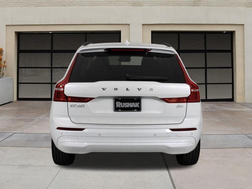 2023 Volvo XC60 B5 Core