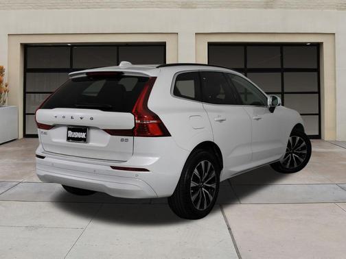 2023 Volvo XC60 B5 Core