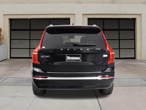 2023 Volvo XC90 Recharge Plug-In Hybrid T8 Plus Bright Theme 7-Seater