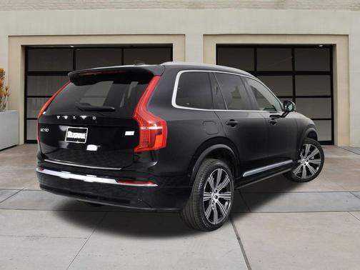2023 Volvo XC90 Recharge Plug-In Hybrid T8 Plus Bright Theme 7-Seater