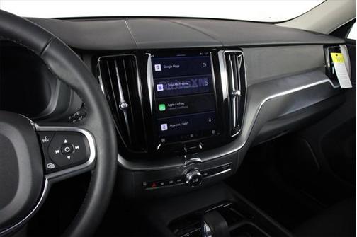 2025 Volvo XC60 B5 Core