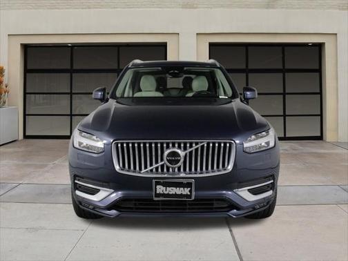 2024 Volvo XC90 B5 Plus Bright Theme