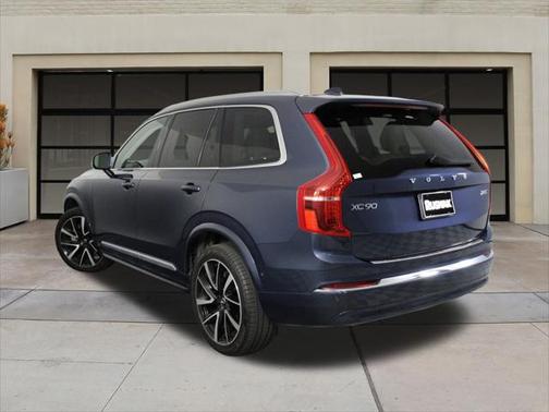 2024 Volvo XC90 B5 Plus Bright Theme