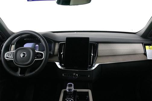 2026 Volvo XC90 B6 Core