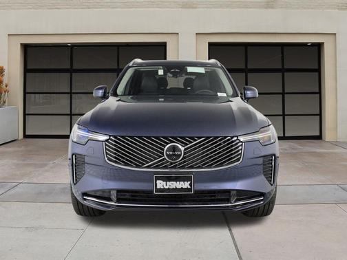 2025 Volvo XC90 B6 Ultra
