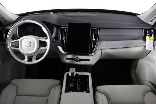 2026 Volvo XC90 B6 Ultra 7-Seater