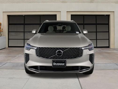 2026 Volvo XC90 Plug-In Hybrid T8 Plus 7-Seater