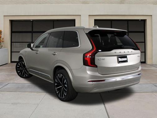 2026 Volvo XC90 Plug-In Hybrid T8 Plus 7-Seater