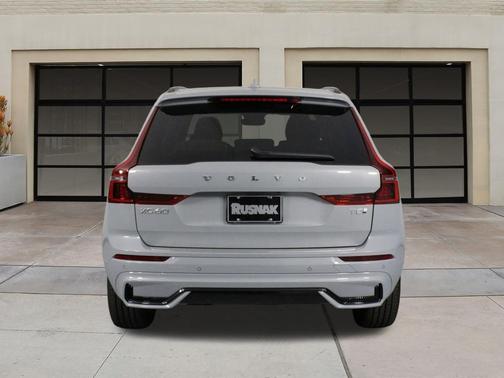 2026 Volvo XC60 Plug-In Hybrid T8 Plus