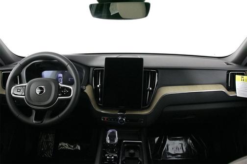 2026 Volvo XC60 Plug-In Hybrid T8 Plus