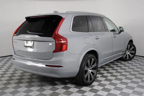 2024 Volvo XC90 Recharge Plug-In Hybrid T8 Plus Bright Theme 7-Seater