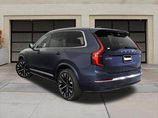 2025 Volvo XC90 Plug-In Hybrid T8 Core 7-Seater