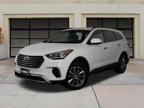2017 Hyundai SANTA FE SE