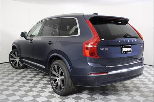 2025 Volvo XC90 B6 Ultra