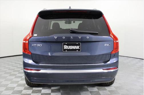 2025 Volvo XC90 B6 Ultra