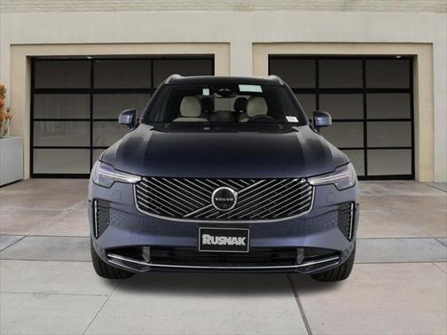 2025 Volvo XC90 Plug-In Hybrid T8 Plus 7-Seater