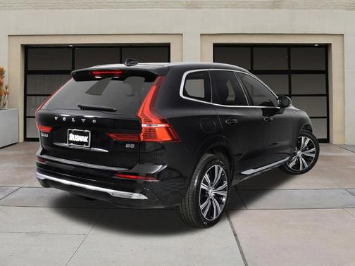 2022 Volvo XC60 B5 Inscription