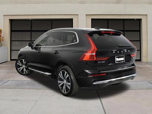 2022 Volvo XC60 B5 Inscription