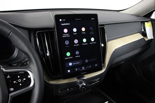 2026 Volvo XC60 B5 Ultra