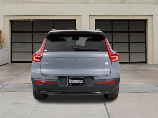 2023 Volvo XC40 Recharge Pure Electric Twin Plus