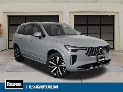 2025 Volvo XC90 B5 Core