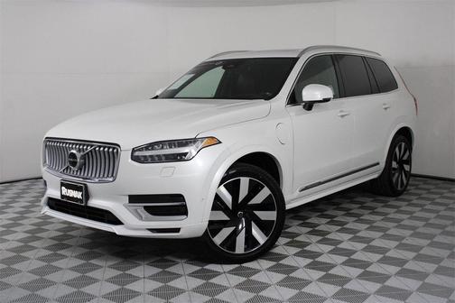 2023 Volvo XC90 Recharge Plug-In Hybrid T8 Ultimate Bright Theme 7-Seater