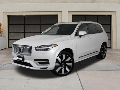 2023 Volvo XC90 Recharge Plug-In Hybrid T8 Ultimate Bright Theme 7-Seater