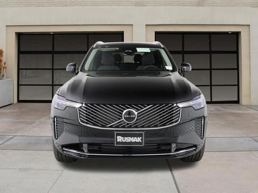 Onyx Black Metallic 2026 Volvo XC90 Plug-In Hybrid Core, T8 AWD, Electric/Gasoline, Bright, 7 Seats