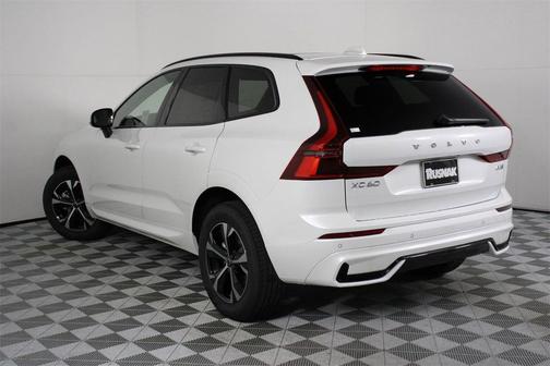 2026 Volvo XC60 B5 Core