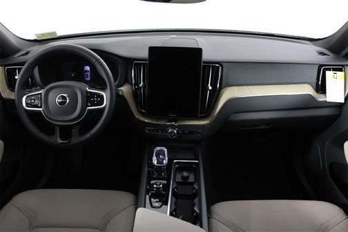 2026 Volvo XC60 B5 Core