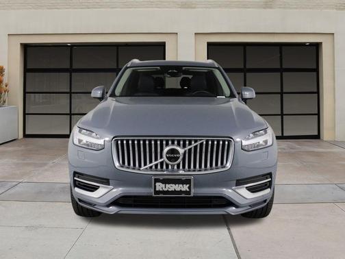 2023 Volvo XC90 Recharge Plug-In Hybrid T8 Plus 6-Seater