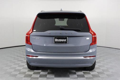 2023 Volvo XC90 Recharge Plug-In Hybrid T8 Plus 6-Seater
