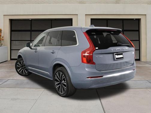 2023 Volvo XC90 Recharge Plug-In Hybrid T8 Plus 6-Seater