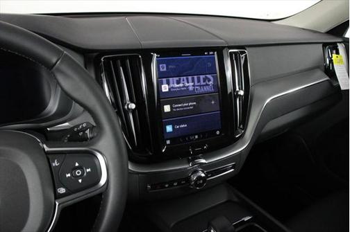 2025 Volvo XC60 B5 Core