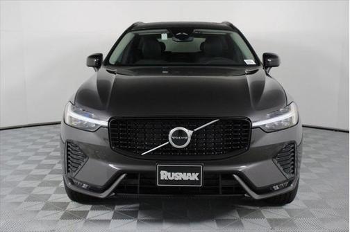 2025 Volvo XC60 B5 Core