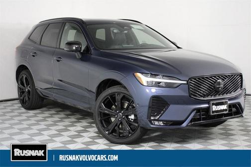 2026 Volvo XC60 B5 Ultra Black Edition