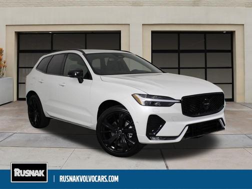 2026 Volvo XC60 B5 Ultra Black Edition