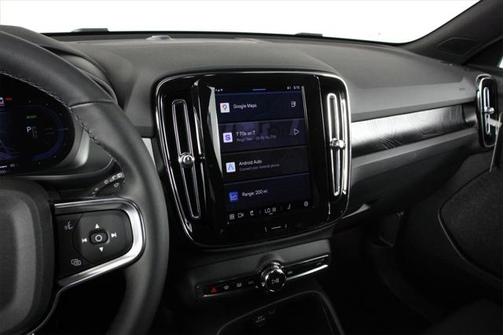 2025 Volvo EX40 Single Motor Extended Range Core