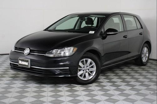 Deep Black 2019 Volkswagen Golf 1.4T S