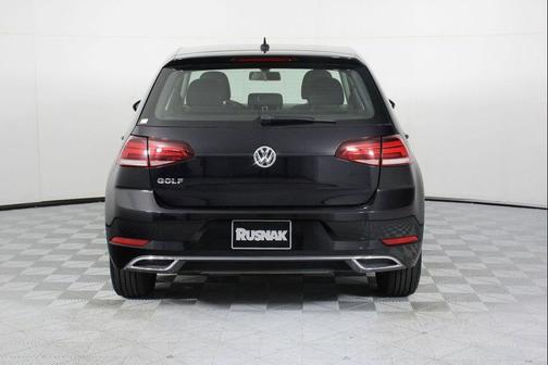 Deep Black 2019 Volkswagen Golf 1.4T S
