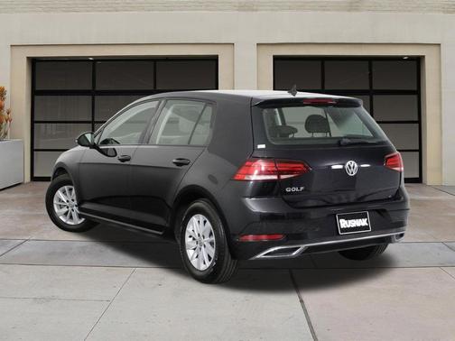 Deep Black 2019 Volkswagen Golf 1.4T S