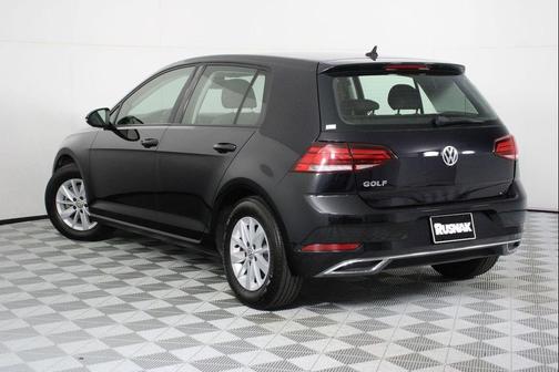 Deep Black 2019 Volkswagen Golf 1.4T S