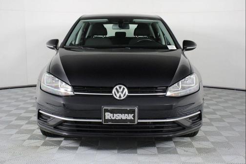 Deep Black 2019 Volkswagen Golf 1.4T S