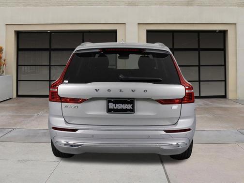 Silver Dawn Metallic 2023 Volvo XC60 Recharge Plug-In Hybrid T8 Plus Bright Theme