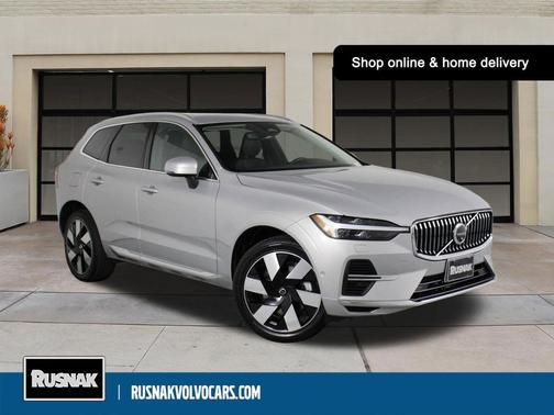 Silver Dawn Metallic 2023 Volvo XC60 Recharge Plug-In Hybrid T8 Plus Bright Theme