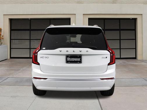 2026 Volvo XC90 B6 Ultra 7-Seater