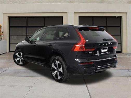 2025 Volvo XC60 Plug-In Hybrid T8 Core