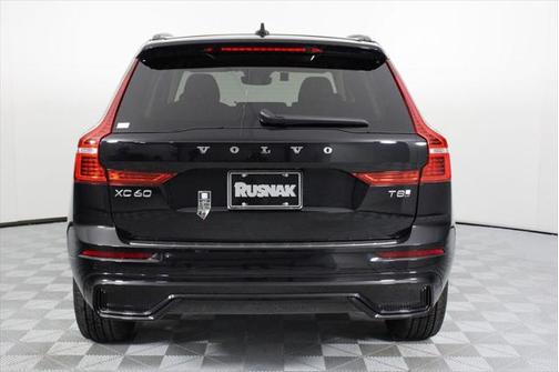 2025 Volvo XC60 Plug-In Hybrid T8 Core