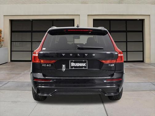 2025 Volvo XC60 Plug-In Hybrid T8 Core