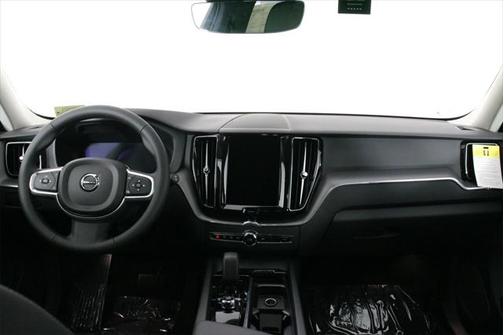 2025 Volvo XC60 Plug-In Hybrid T8 Core